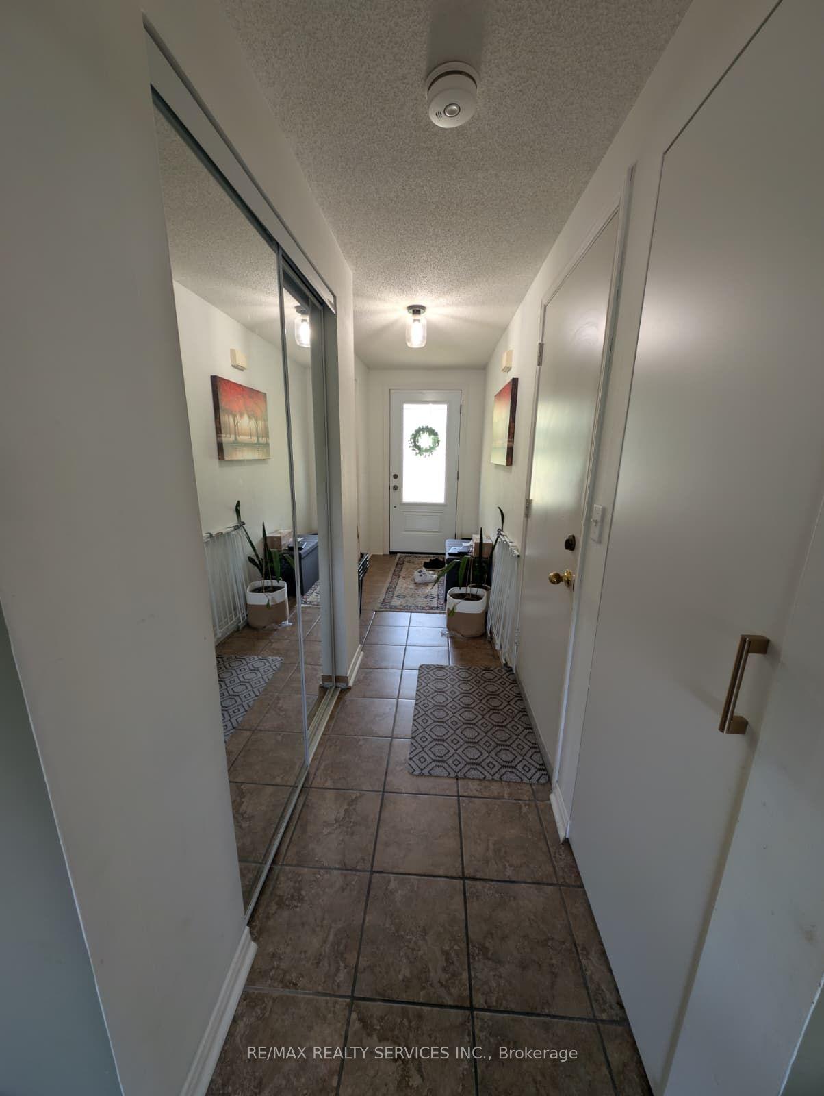 466 Bankside Drive, Kitchener — Townhouse for lease, photo 1