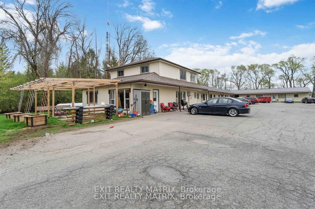 2039 County Rd 44 Road 6 #6, Edwardsburgh/Cardinal — Multiplex for lease, photo 1