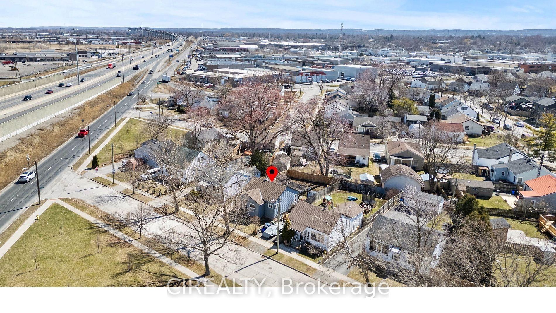 14 Elmwood Avenue — photo 1