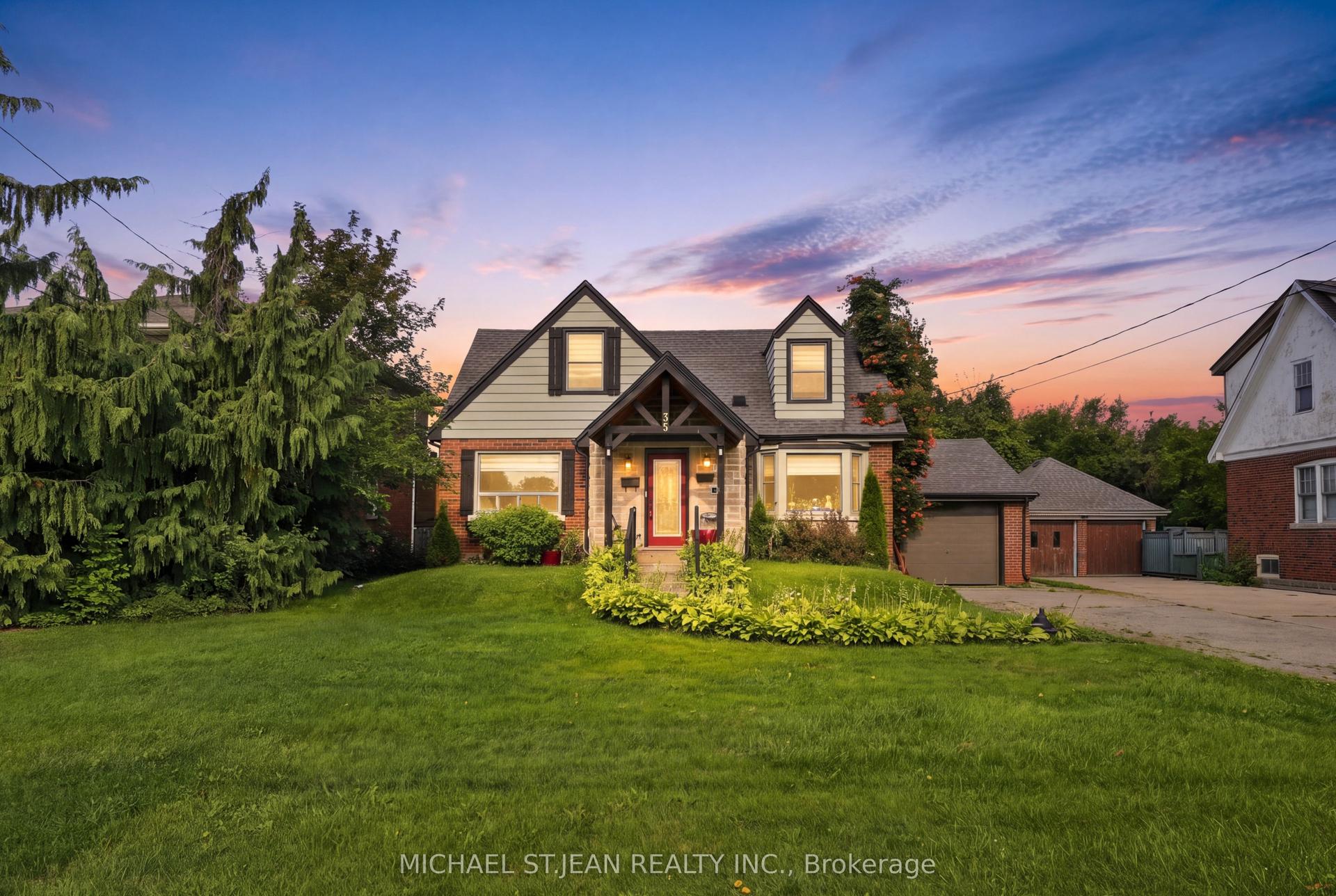 35 Centennial Parkway S, Hamilton — Detached for sale, photo 1