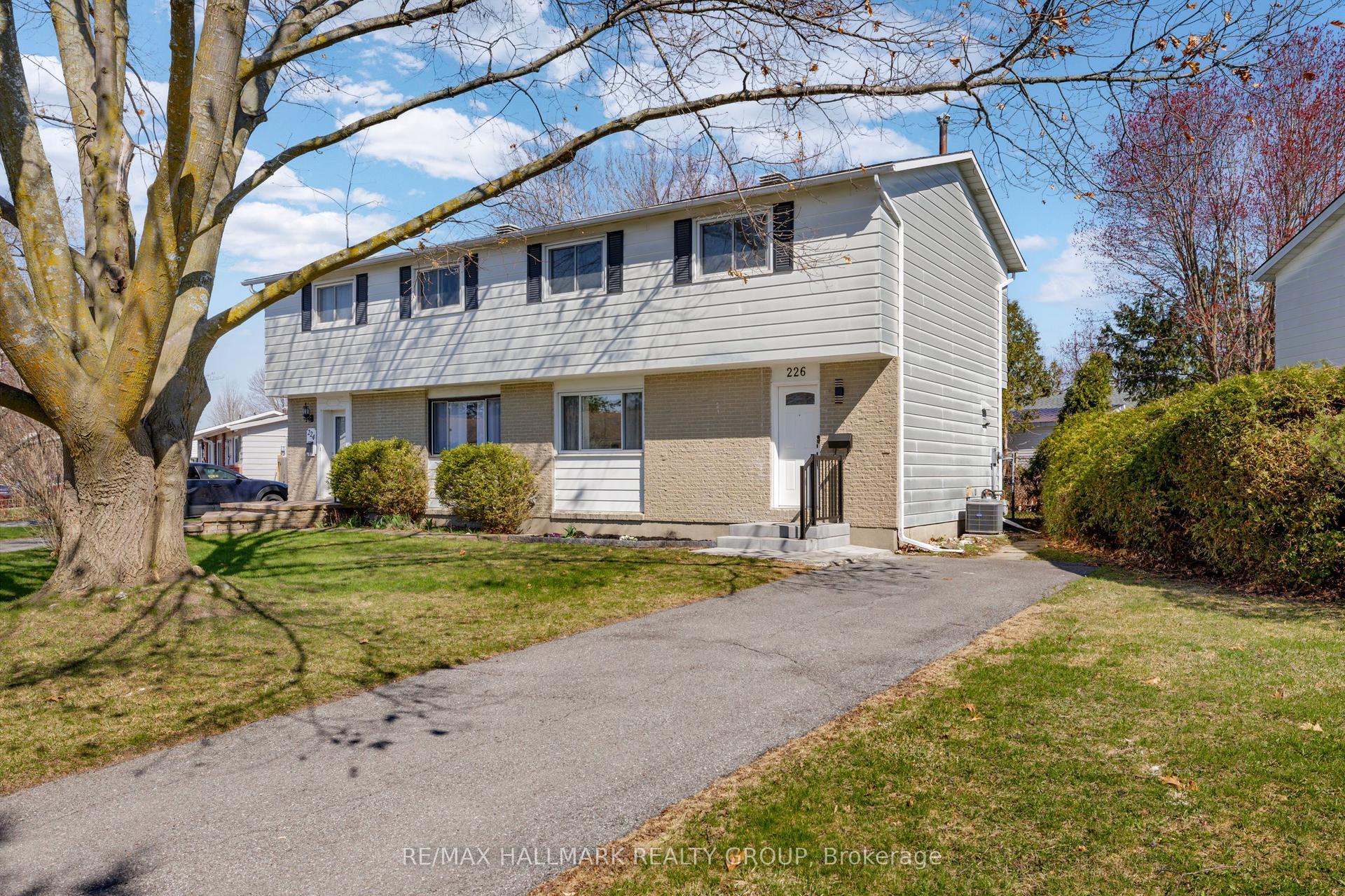 226 Old Colony Road — photo 1