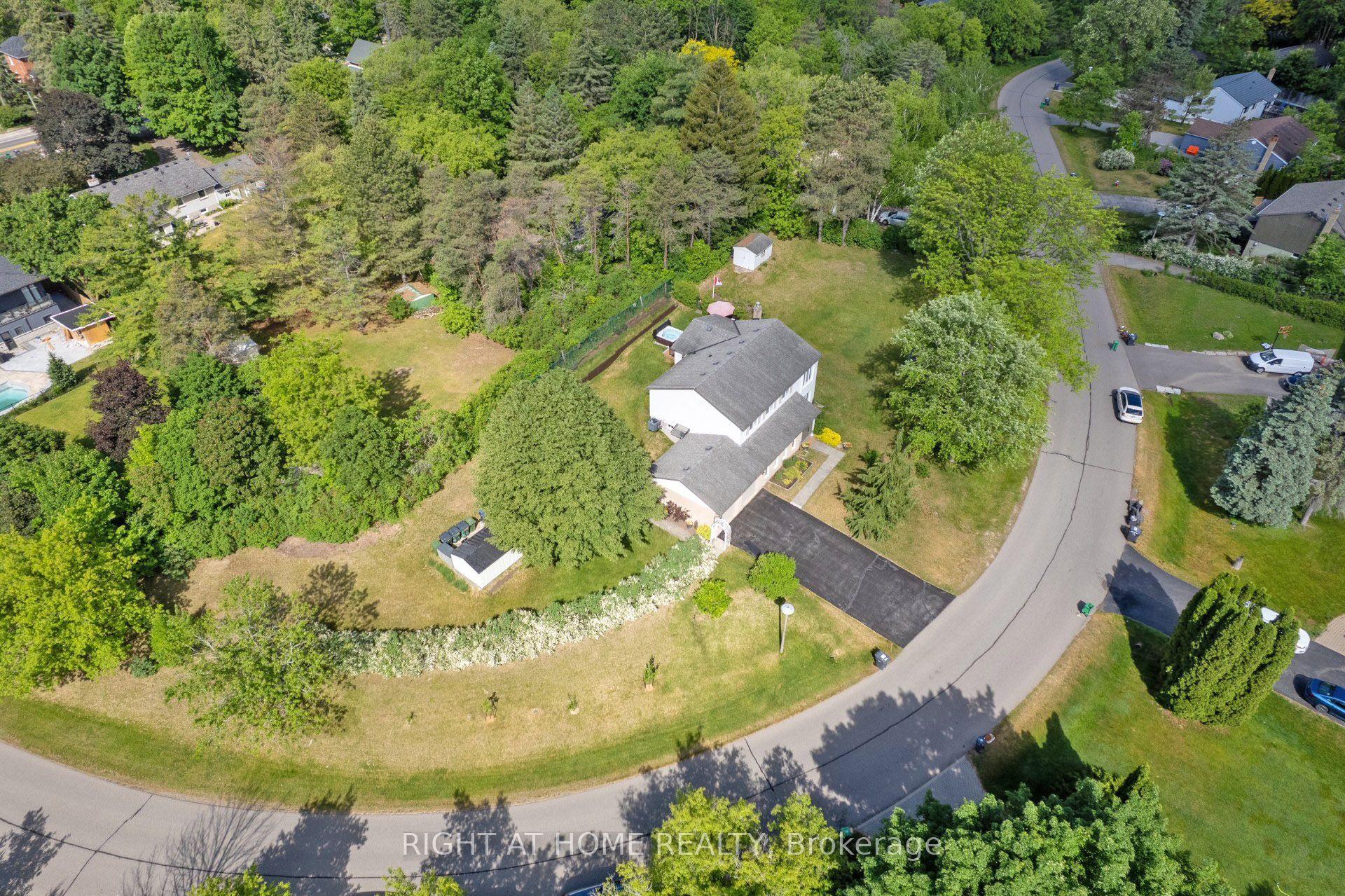 10 Munro Street — photo 1