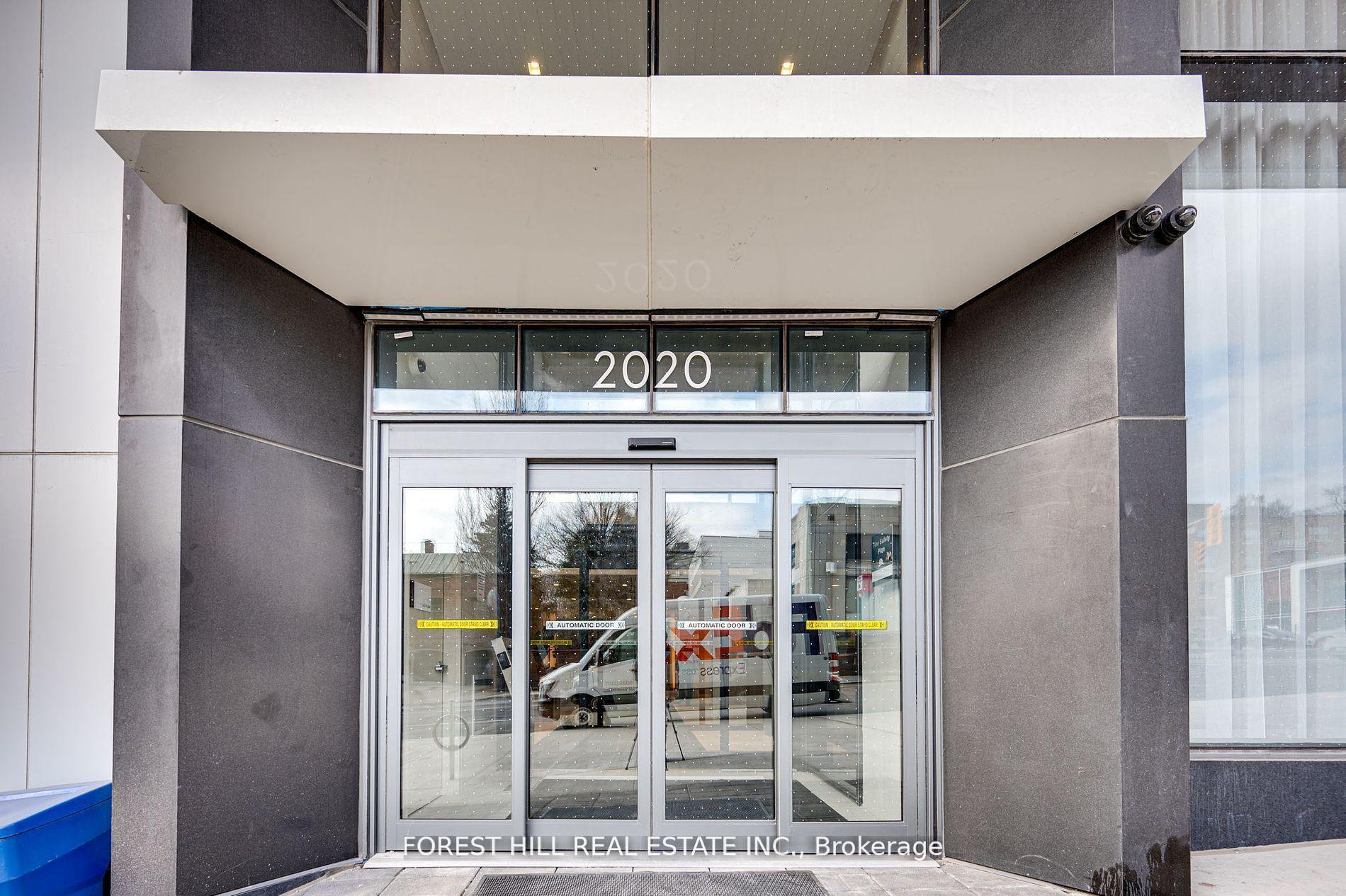 2020 Bathurst Street 918 #918 — photo 1