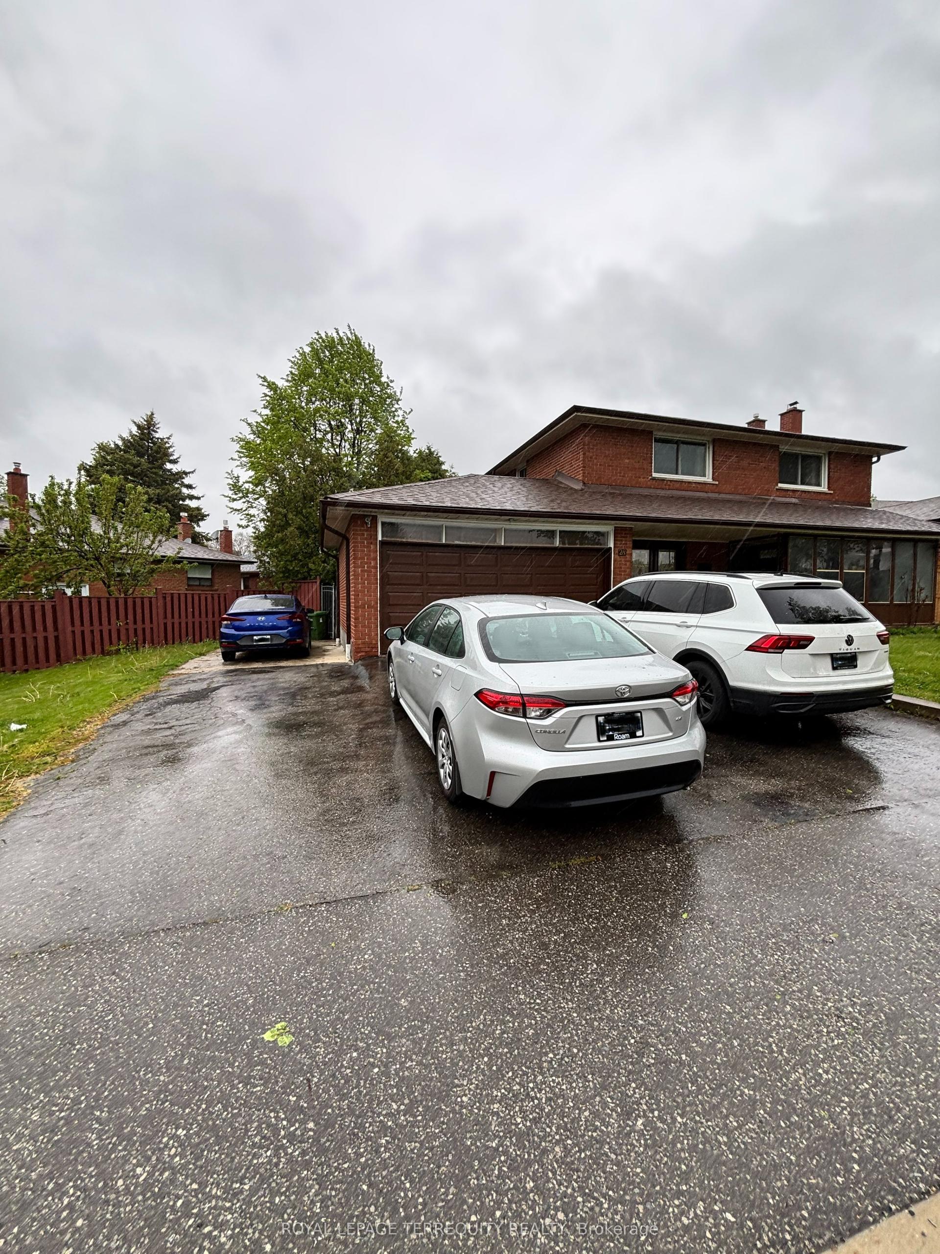 28 Keegan Crescent — photo 1