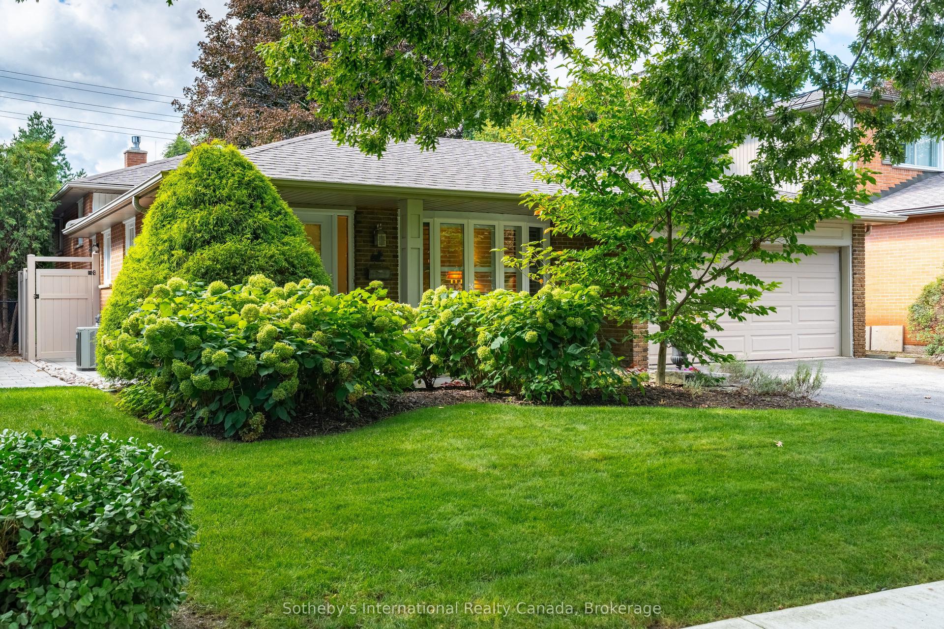 885 Fletcher Valley Crescent, Mississauga — Detached for sale, photo 1