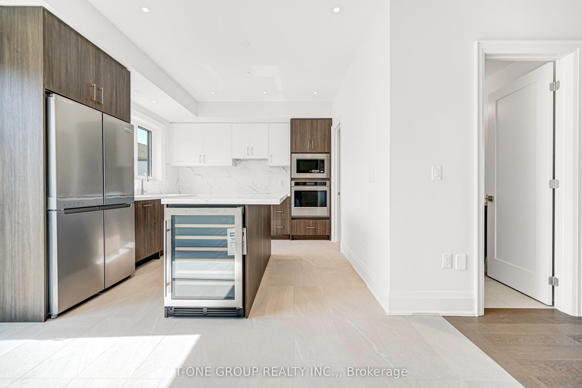 106 Grimsby Lane — photo 1