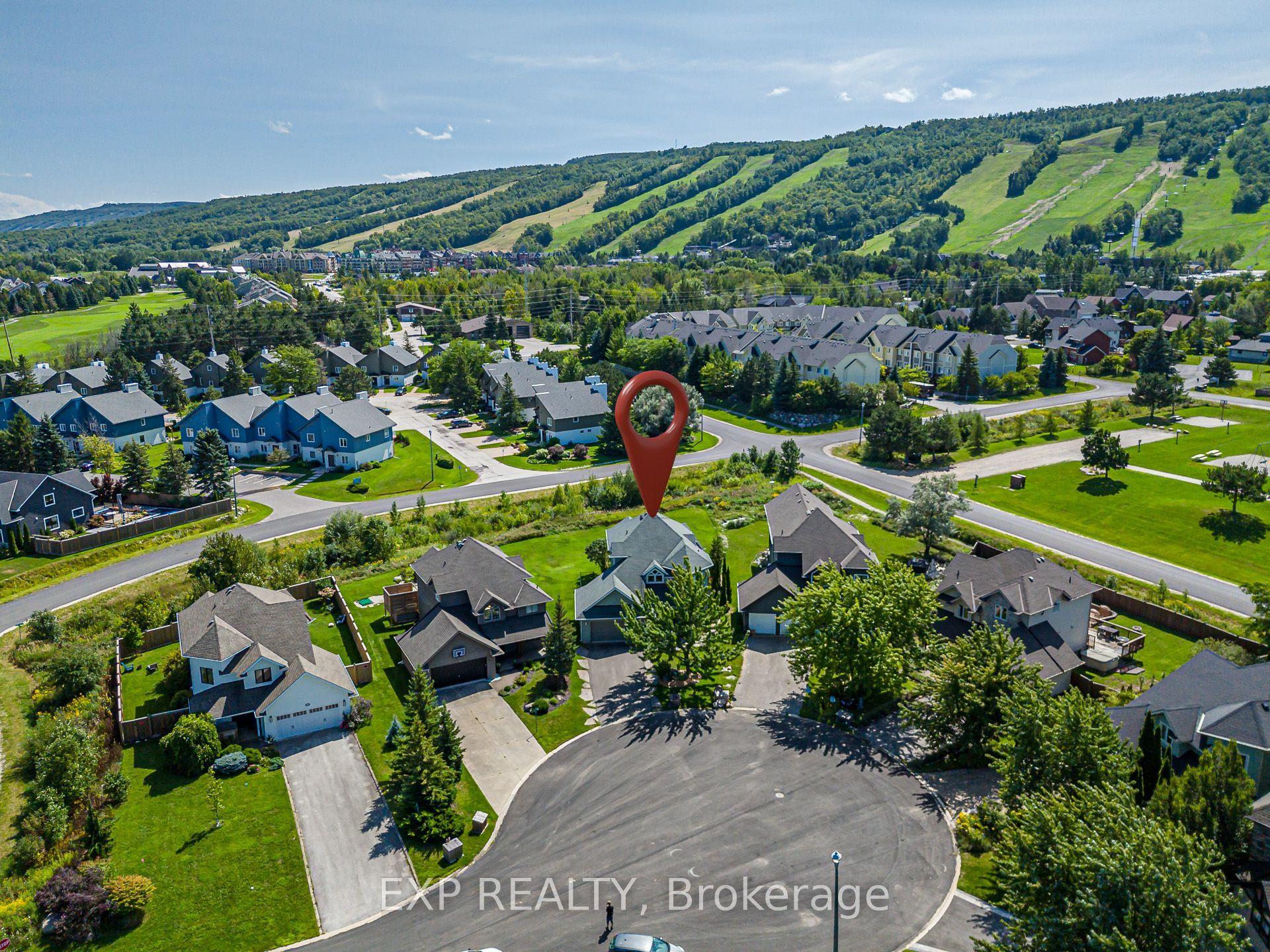 106 Crossan Court, Blue Mountains — Detached for sale, photo 1