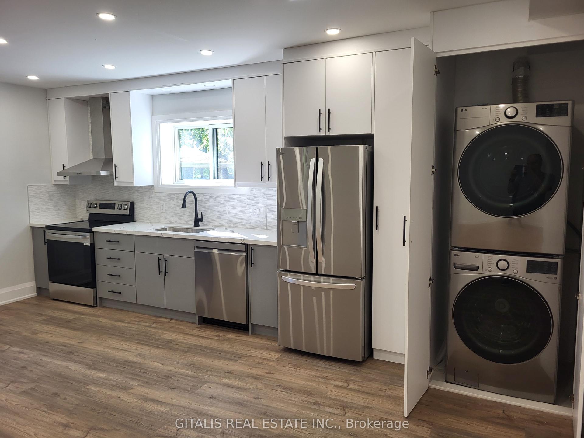 195 Oakmount Road N Main Floor #Main Floor, Toronto — Detached for lease, photo 1