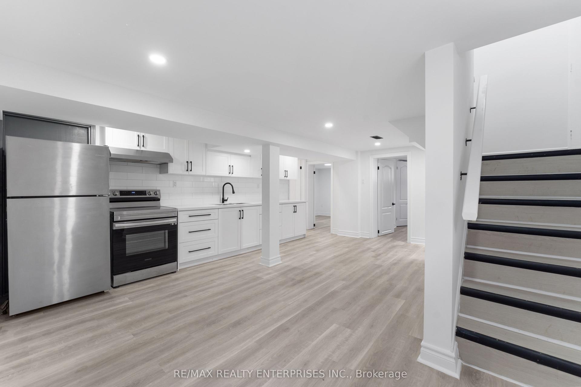 3 Dallyn Crescent BSMT #BSMT, Toronto — Detached for lease, photo 1