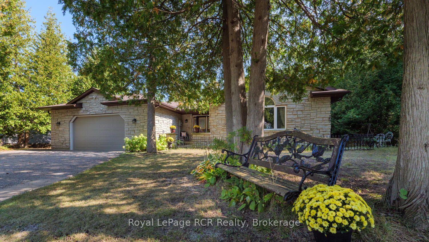 55 Shamrock Boulevard — photo 1