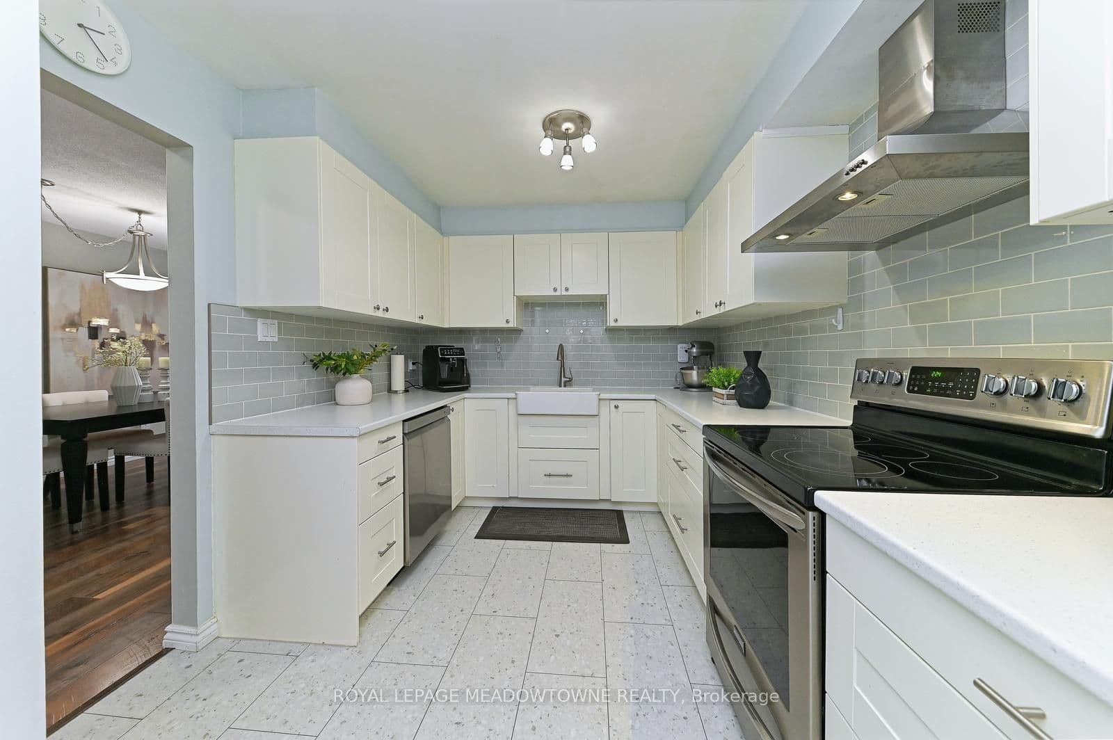 80 Lynden Circle 74 #74 — photo 1