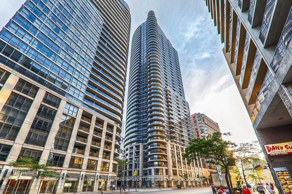 21 Carlton Street 1905 #1905, Toronto — Condo for lease, photo 1