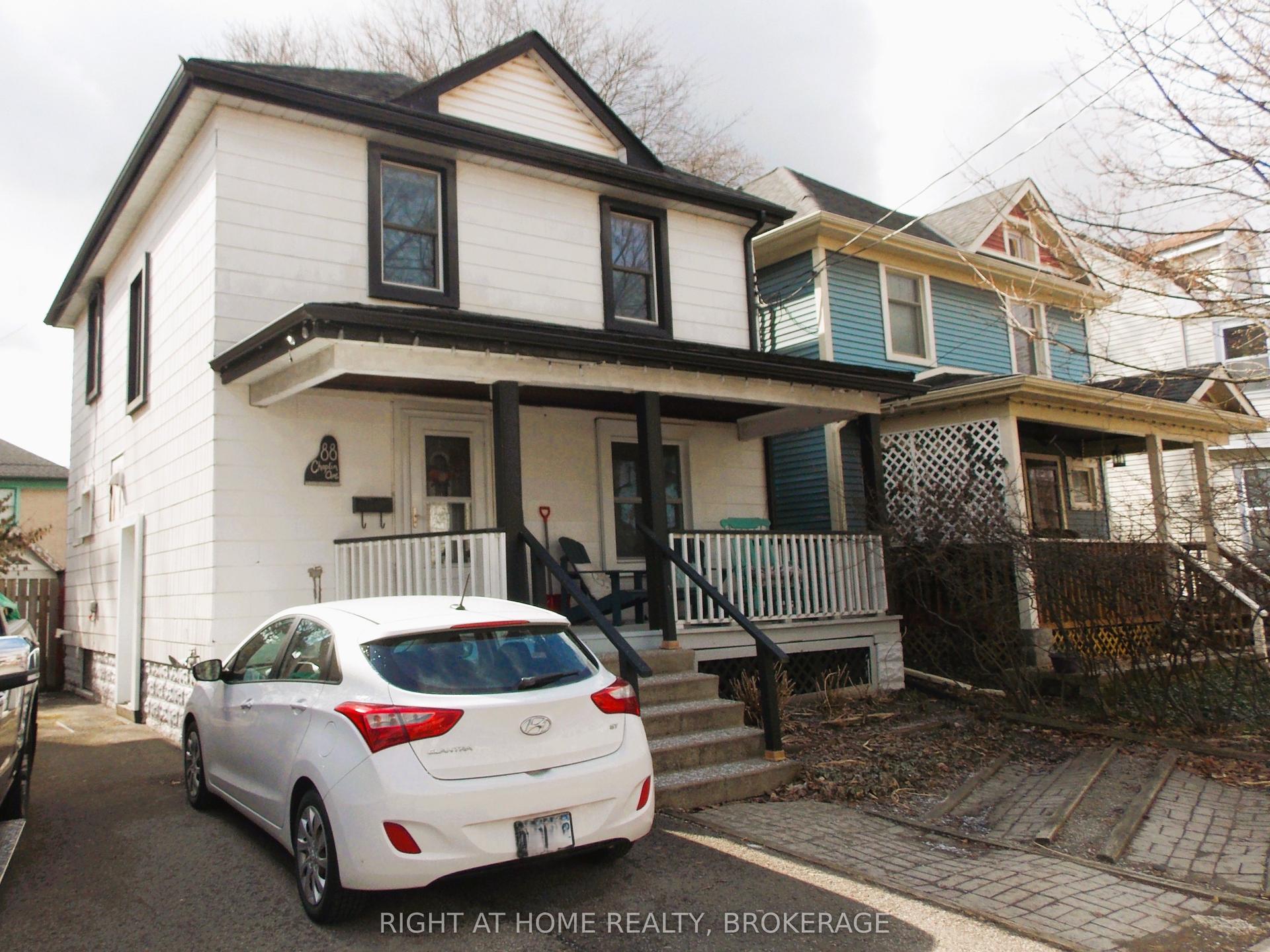 88 Chaplin Avenue — photo 1