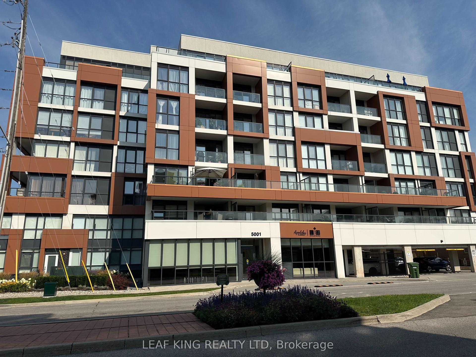 5001 Corporate Drive 704 #704, Burlington — Condo for sale, photo 1