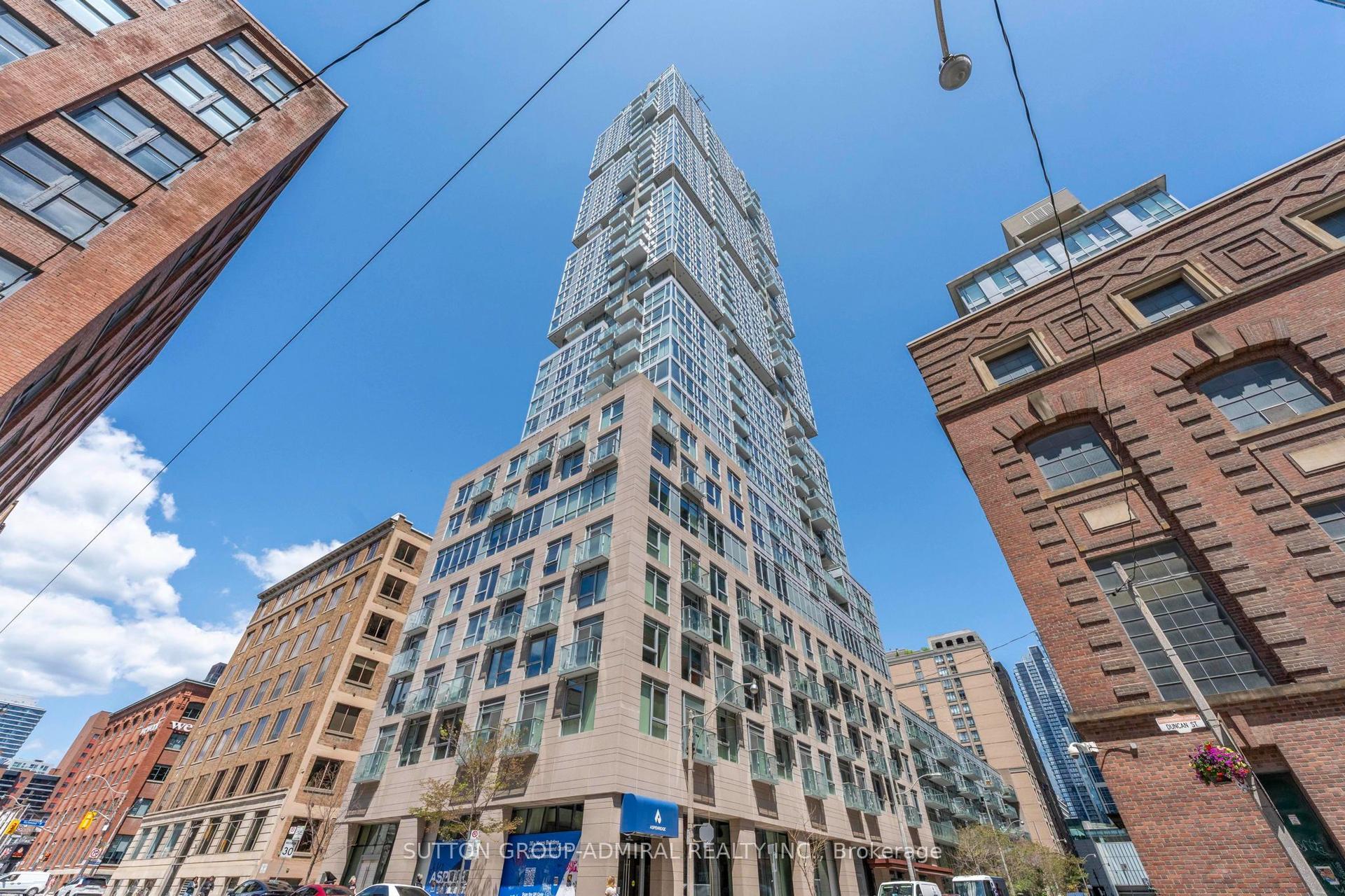 30 Nelson Street 312 #312, Toronto — Condo for lease, photo 1