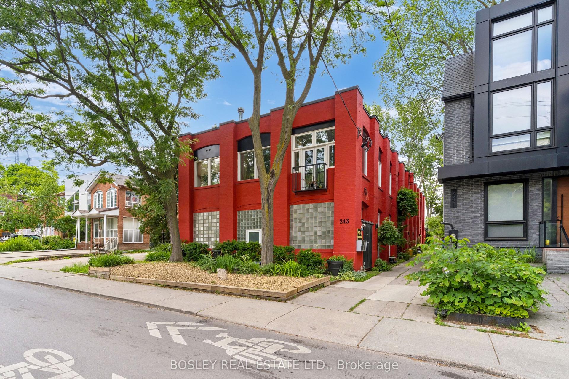 243 Macdonell Avenue 6 #6 — photo 1