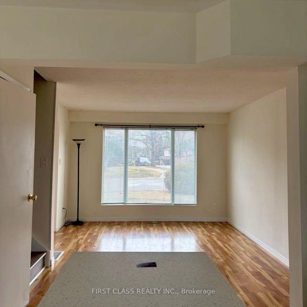 701 Leeder Court, Newmarket — Semi-Detached for lease, photo 1