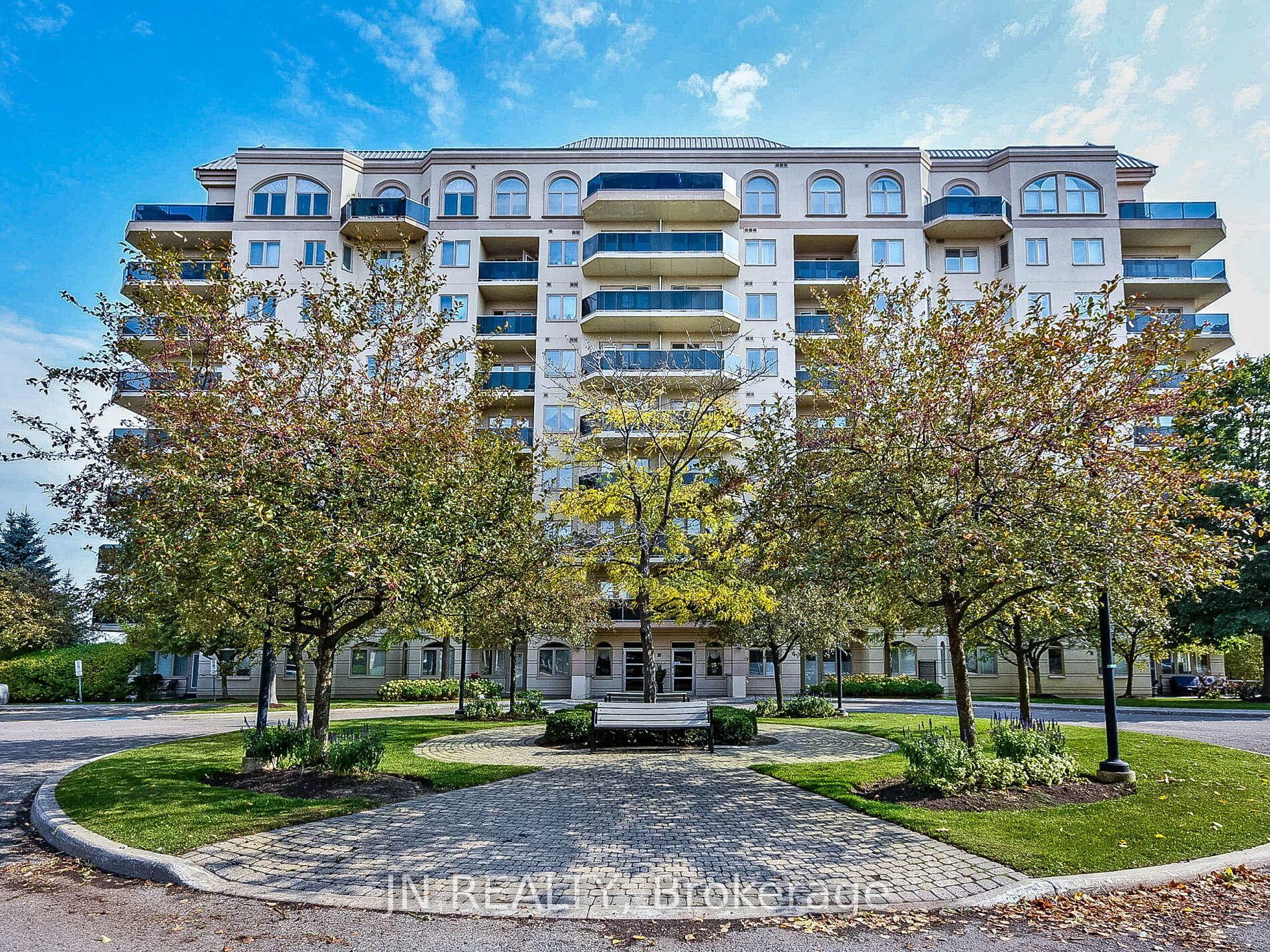 10 Dayspring Circle 109 #109 — photo 1