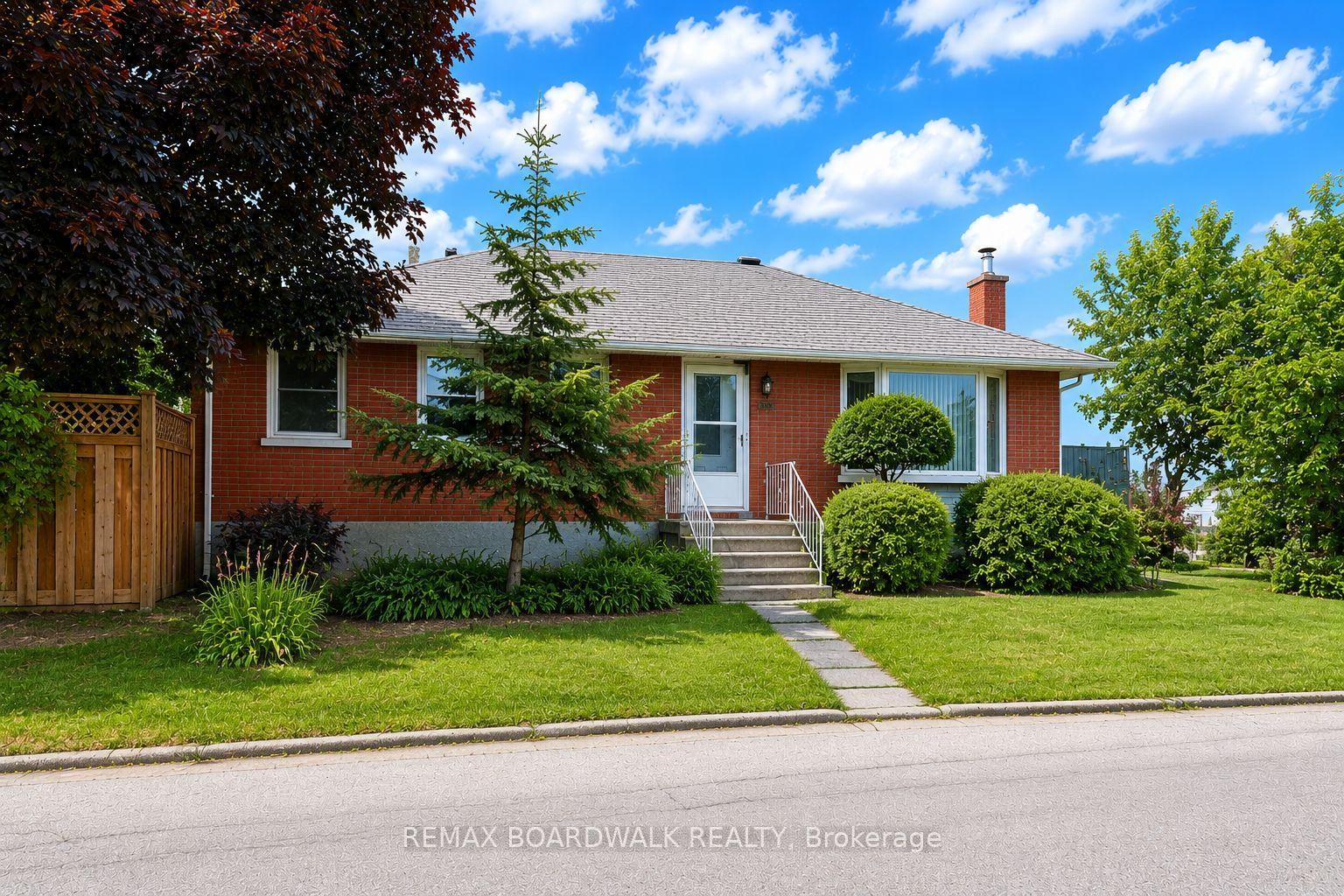 625 Clarke Avenue — photo 1