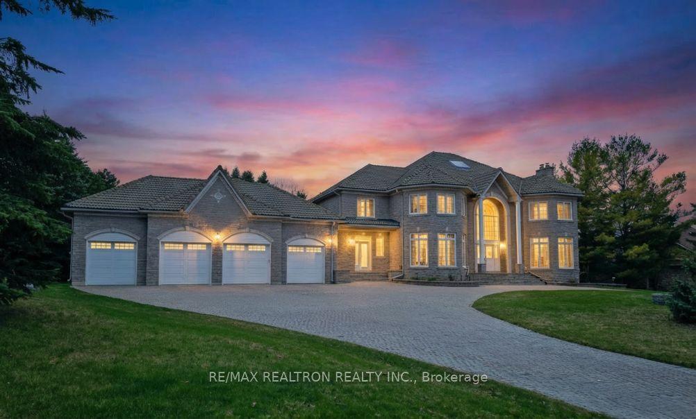 23 Kensington Drive — photo 1