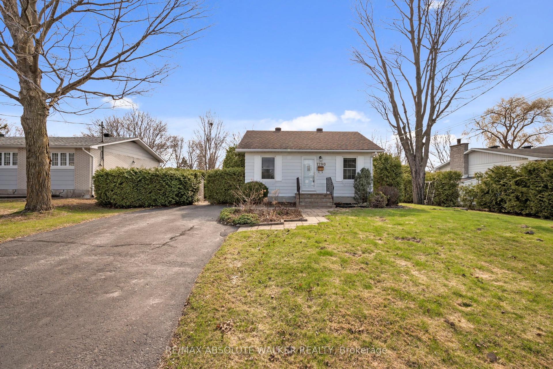 1290 St. Jean Street — photo 1