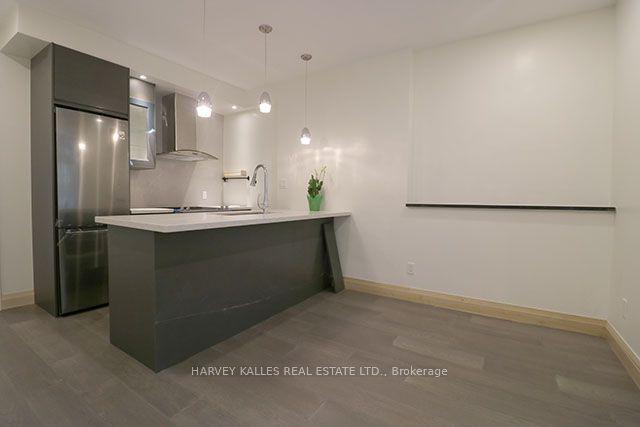 488 Lansdowne Avenue Main #Main — photo 1