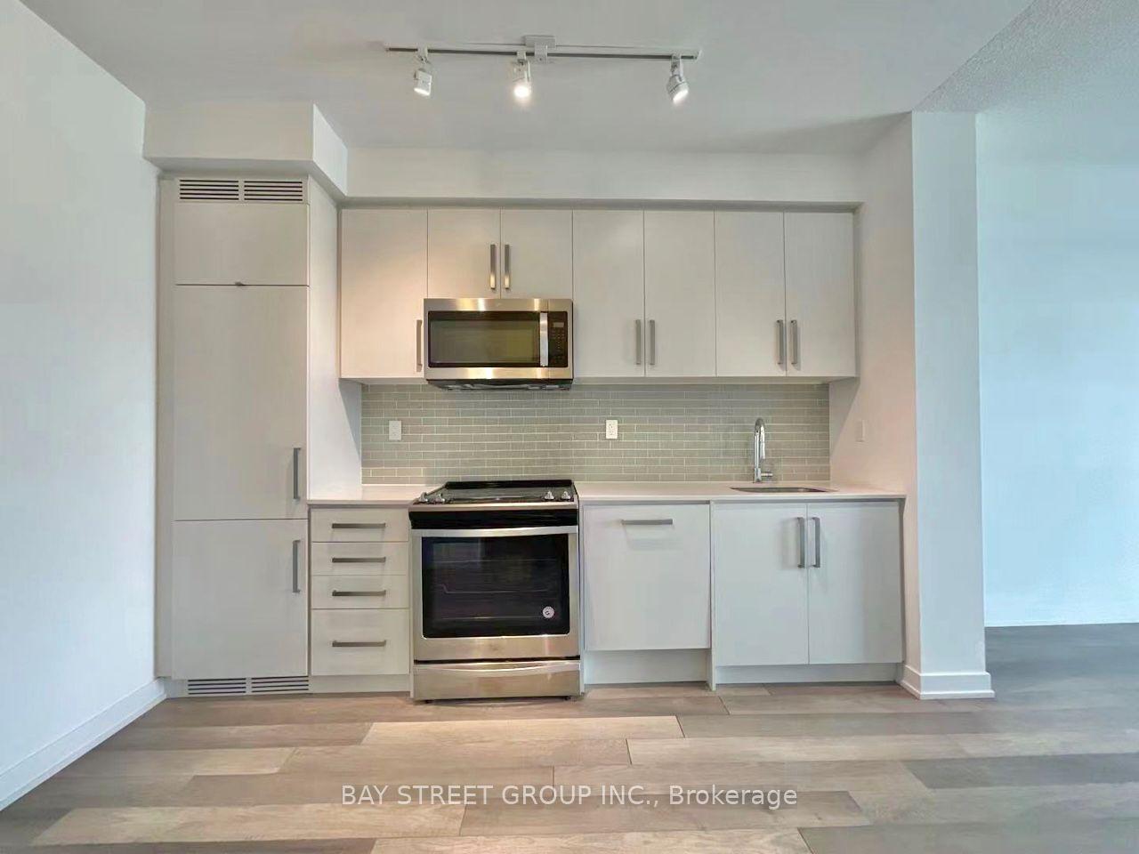 5180 Yonge Street 2103 #2103 — photo 1