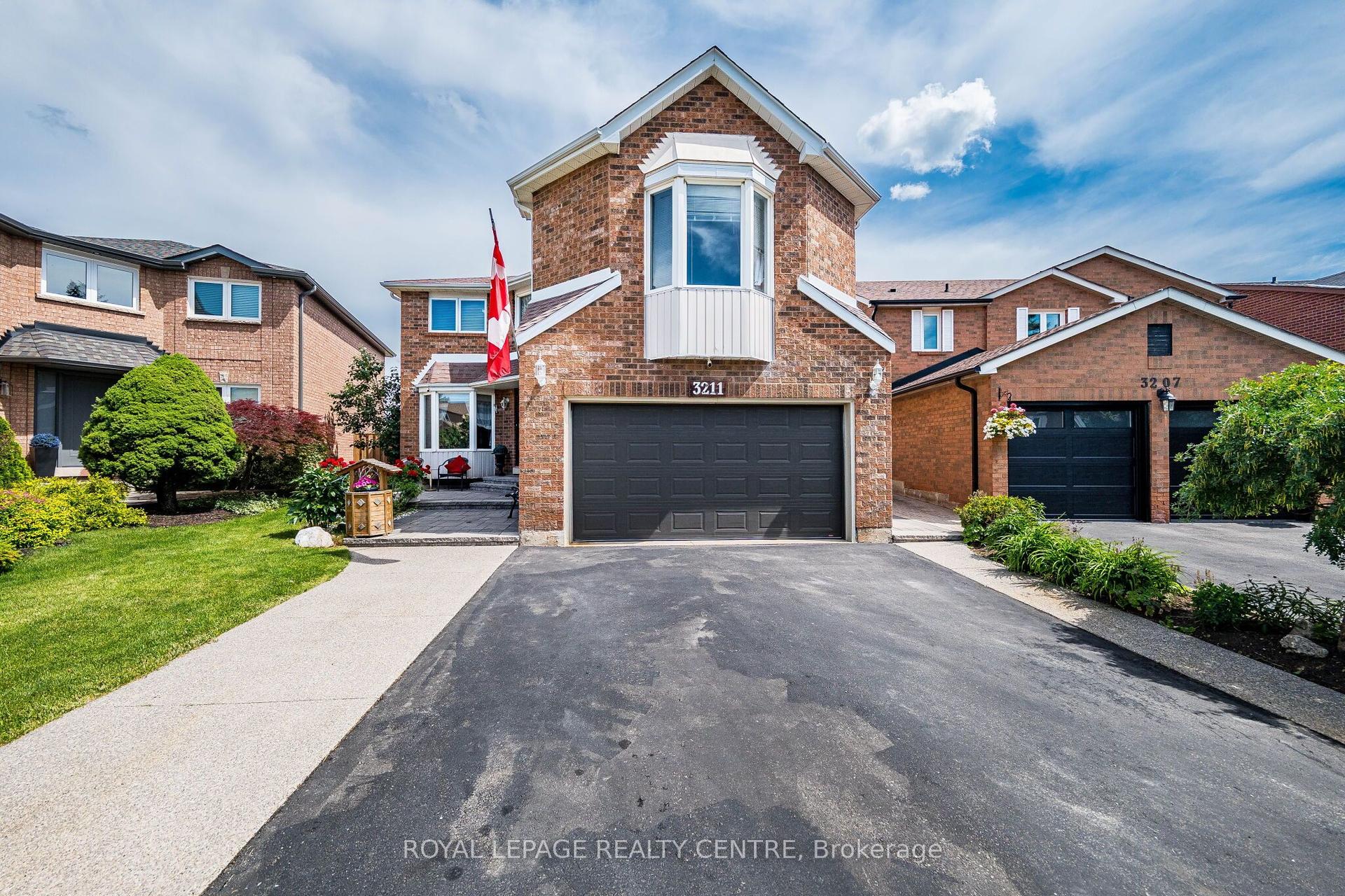 3211 Dovetail Mews, Mississauga — Detached for sale, photo 1