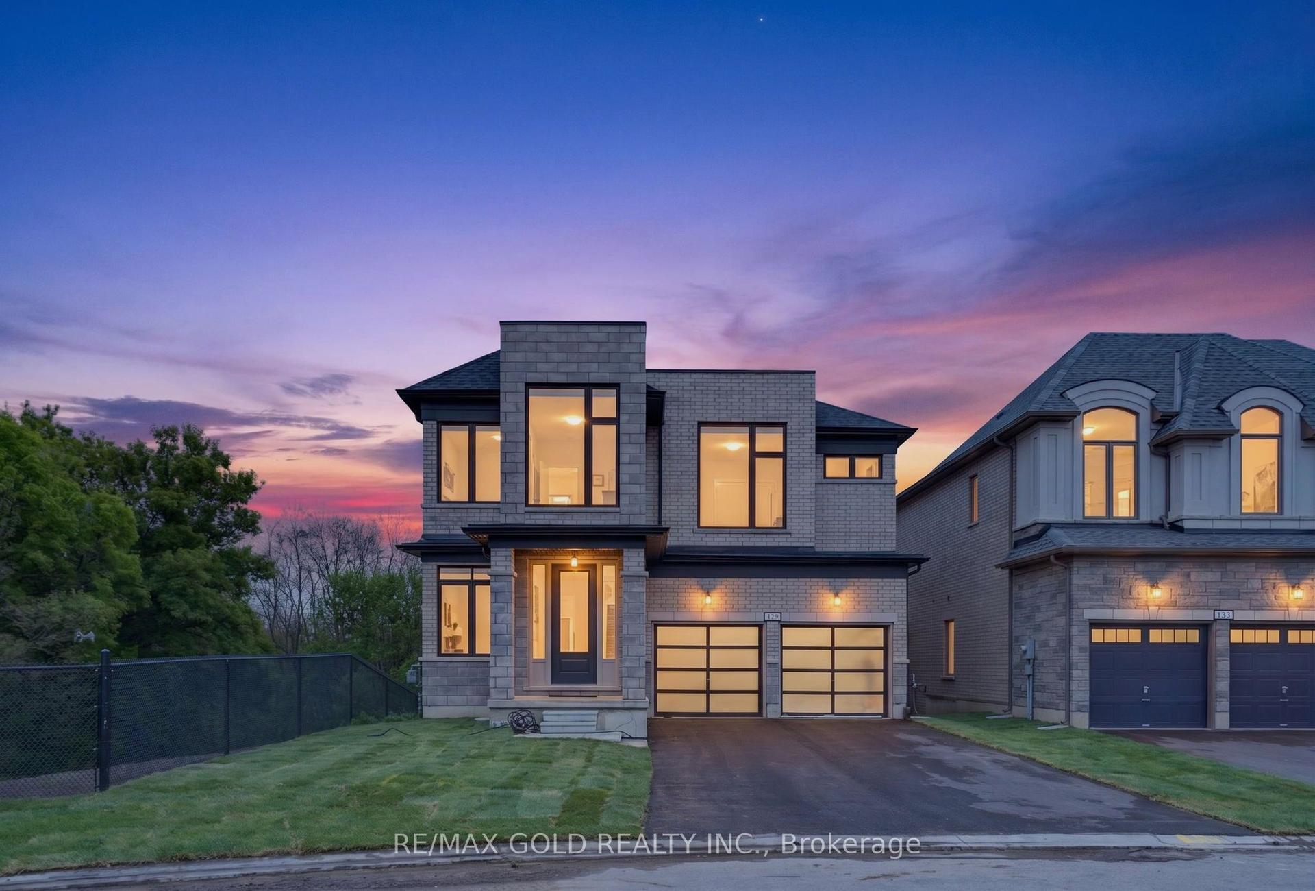 129 Harwood Avenue — photo 1
