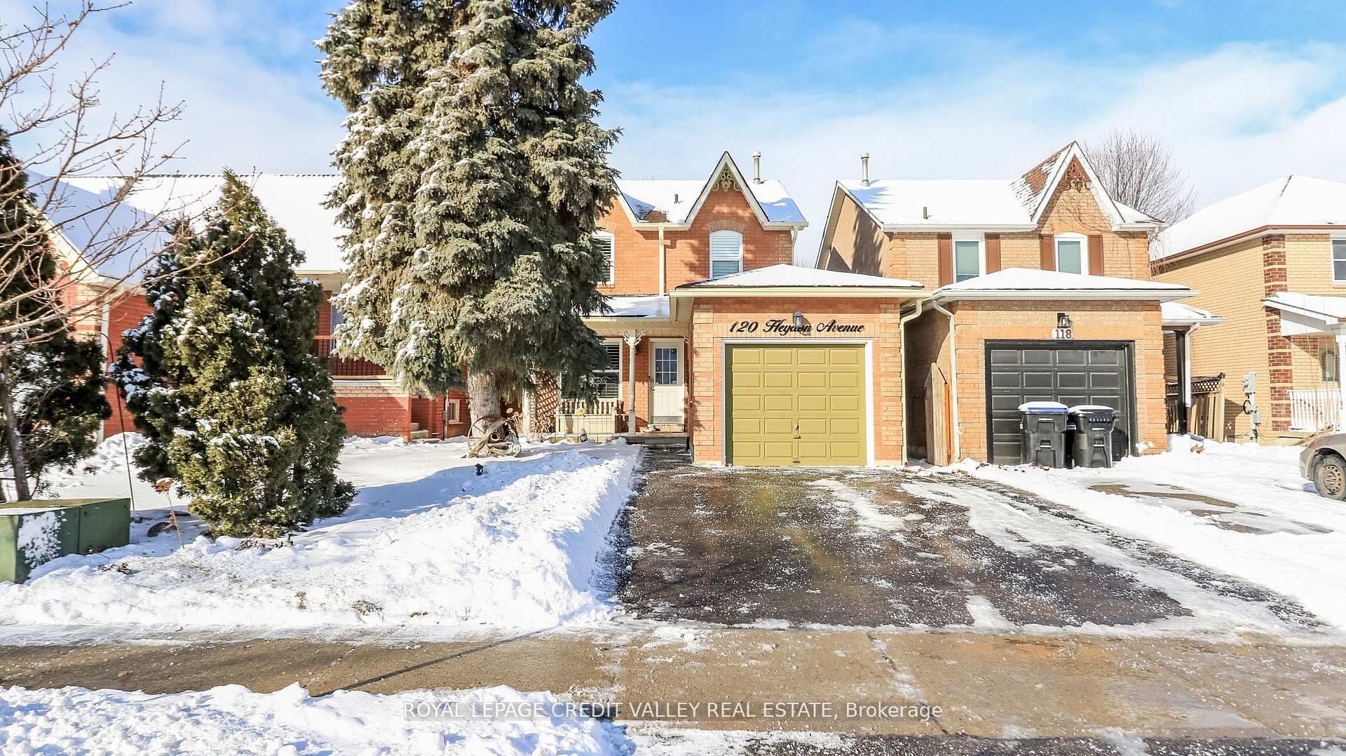 120 Heydon Avenue — photo 1