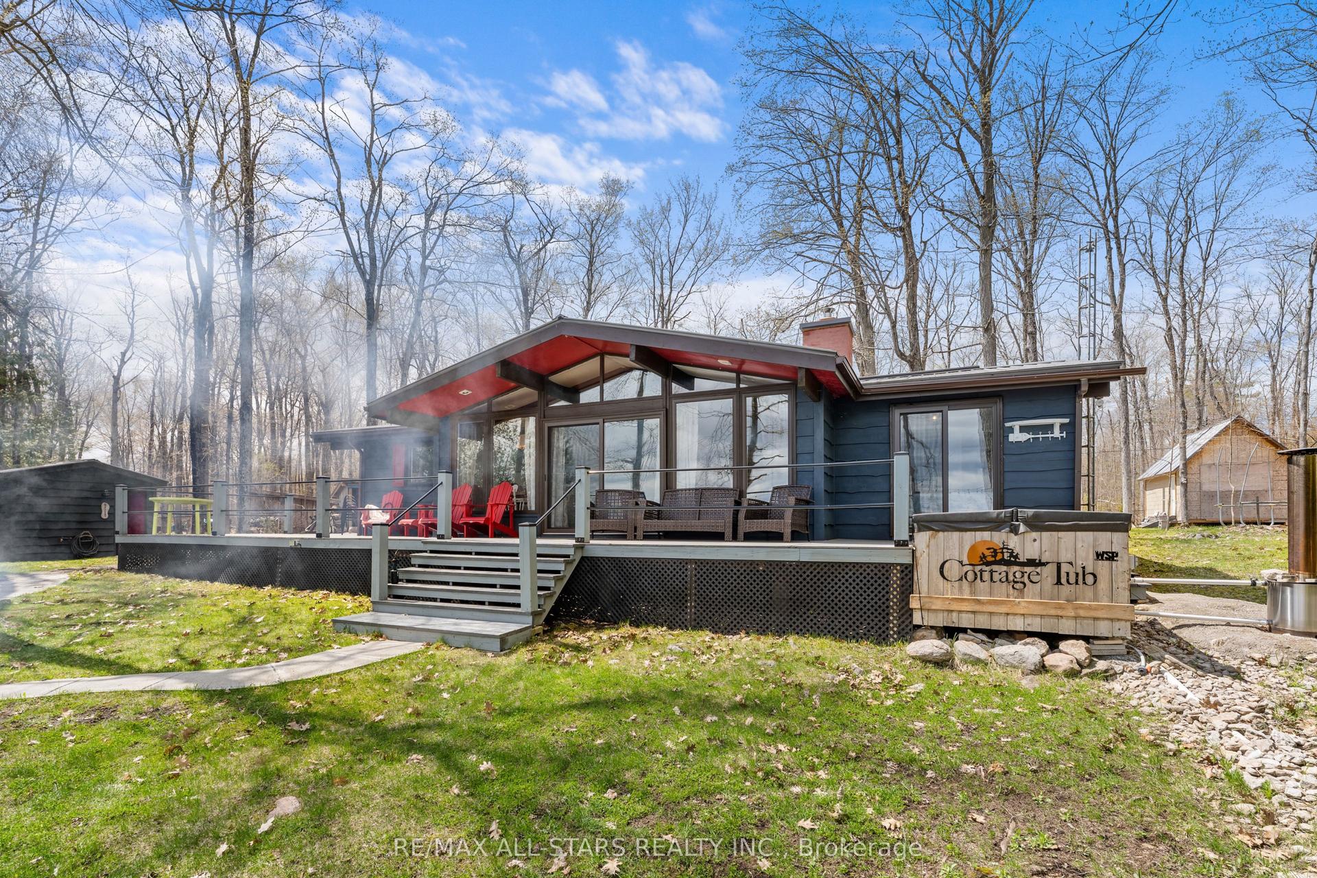 686 Grand Island, Kawartha Lakes — Detached for sale, photo 1