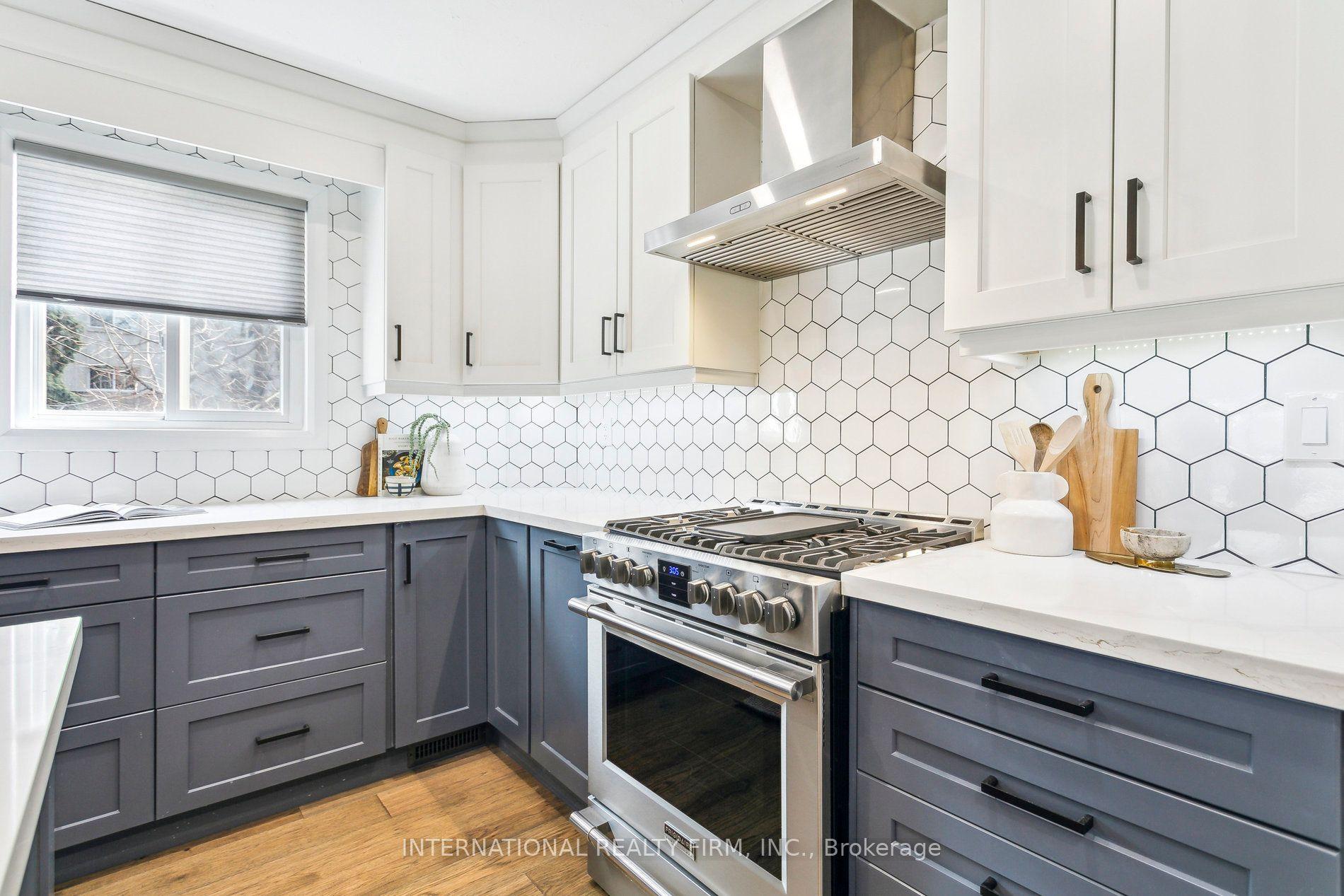 50 Denison Avenue, Toronto — Semi-Detached for sale, photo 1