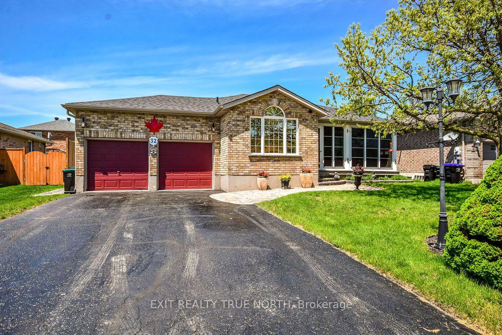 32 Graham Street — photo 1