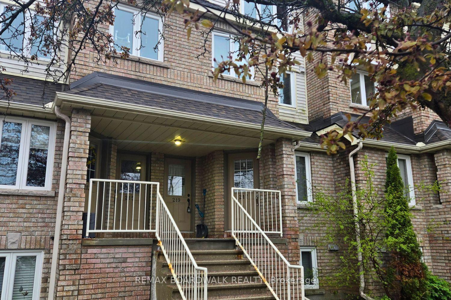 219 Briston Private — photo 1