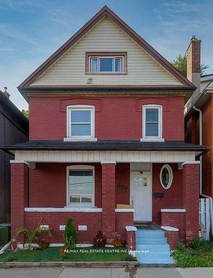439 Wentworth St N N/A — photo 1