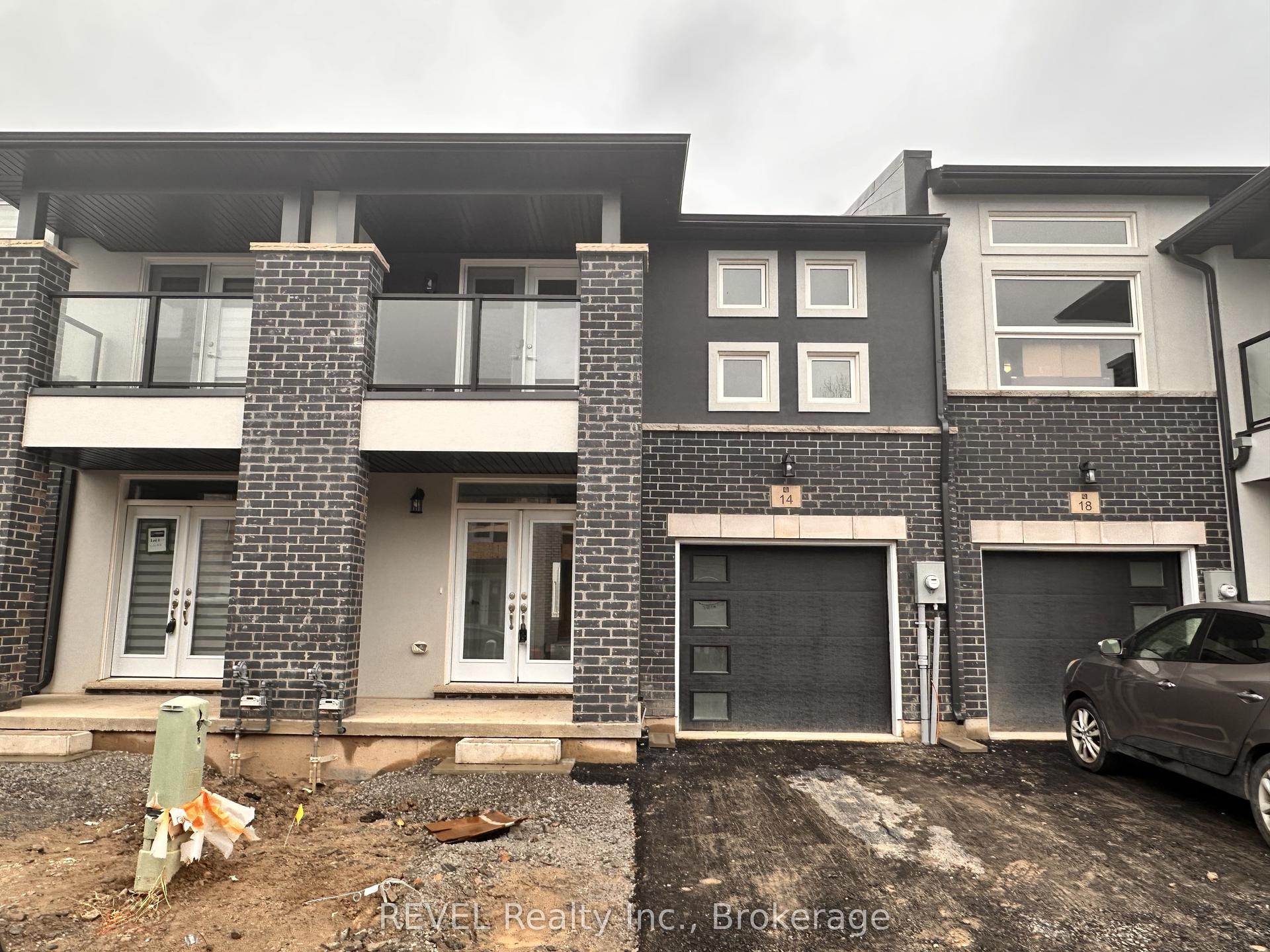 14 Mann Trail, Welland — Condo Town for lease, photo 1