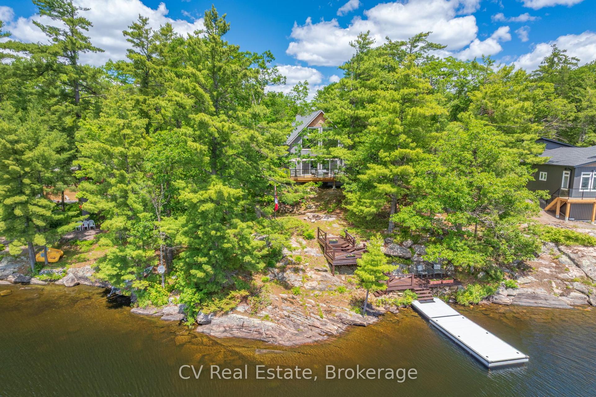 1028 Marshall Drive — photo 1