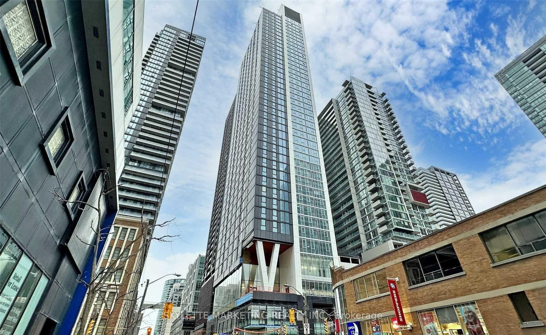 357 King Street W 2505 #2505 — photo 1