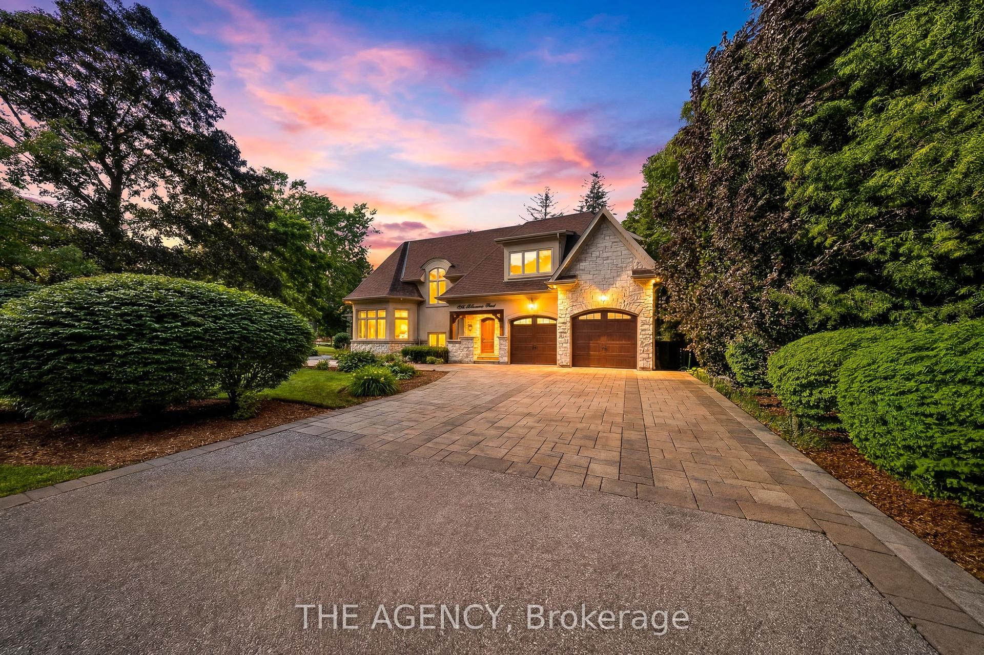 1098 Lakeshore Road W, Oakville — Detached for sale, photo 1