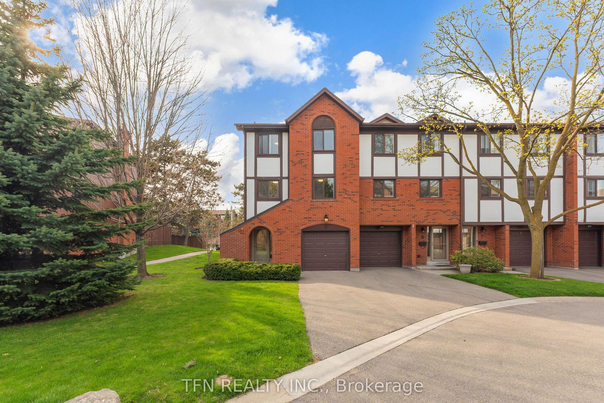 4165 Fieldgate Drive 9 #9, Mississauga — Condo Town for sale, photo 1