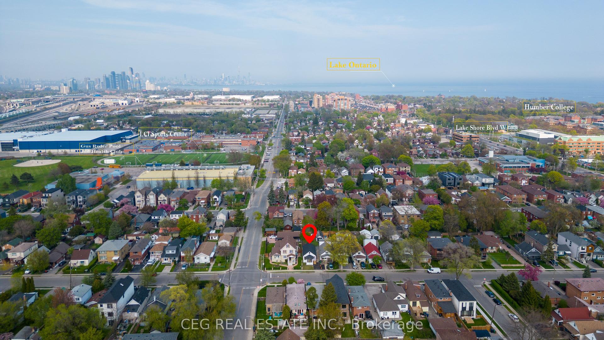 53 Twenty Fourth Street N, Toronto — Detached for sale, photo 1