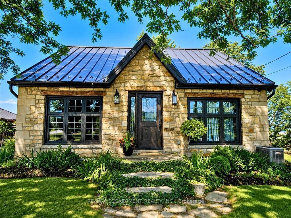 665 RIDGE Road, Hamilton — Detached for sale, photo 1