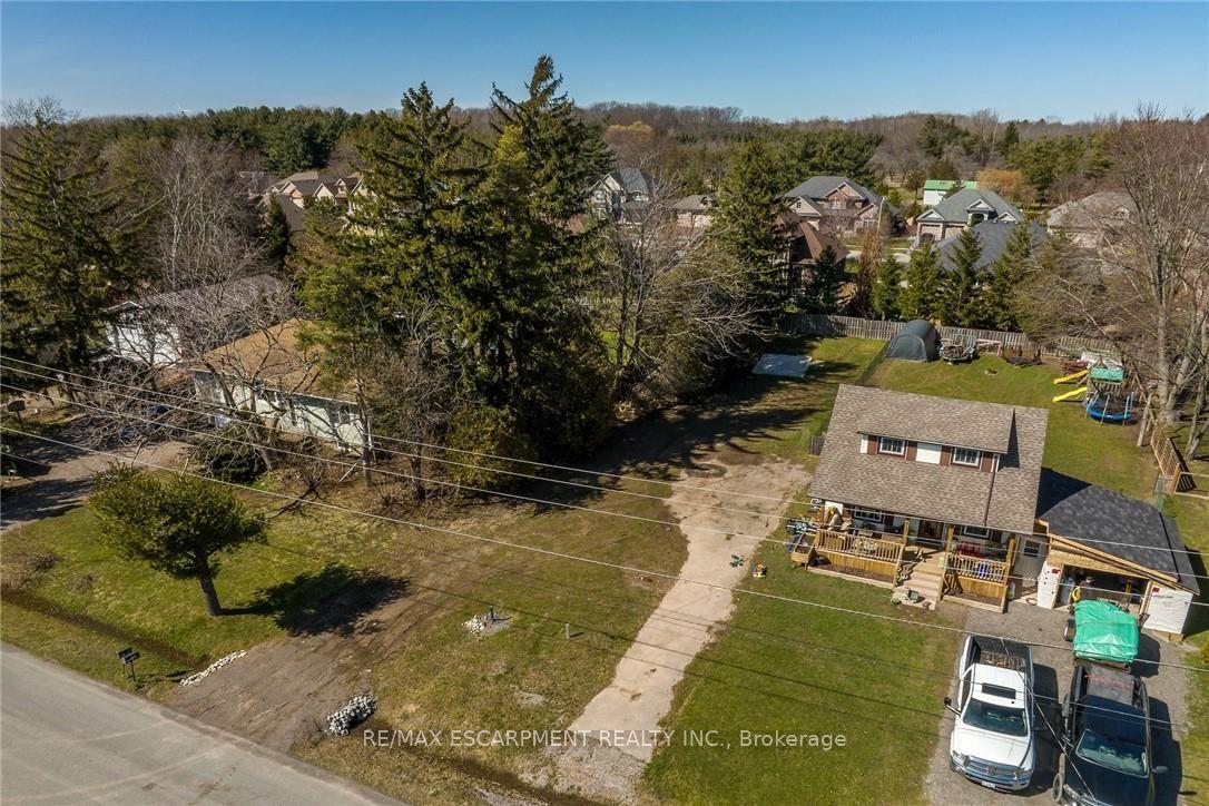 815 FOSS Road — photo 1