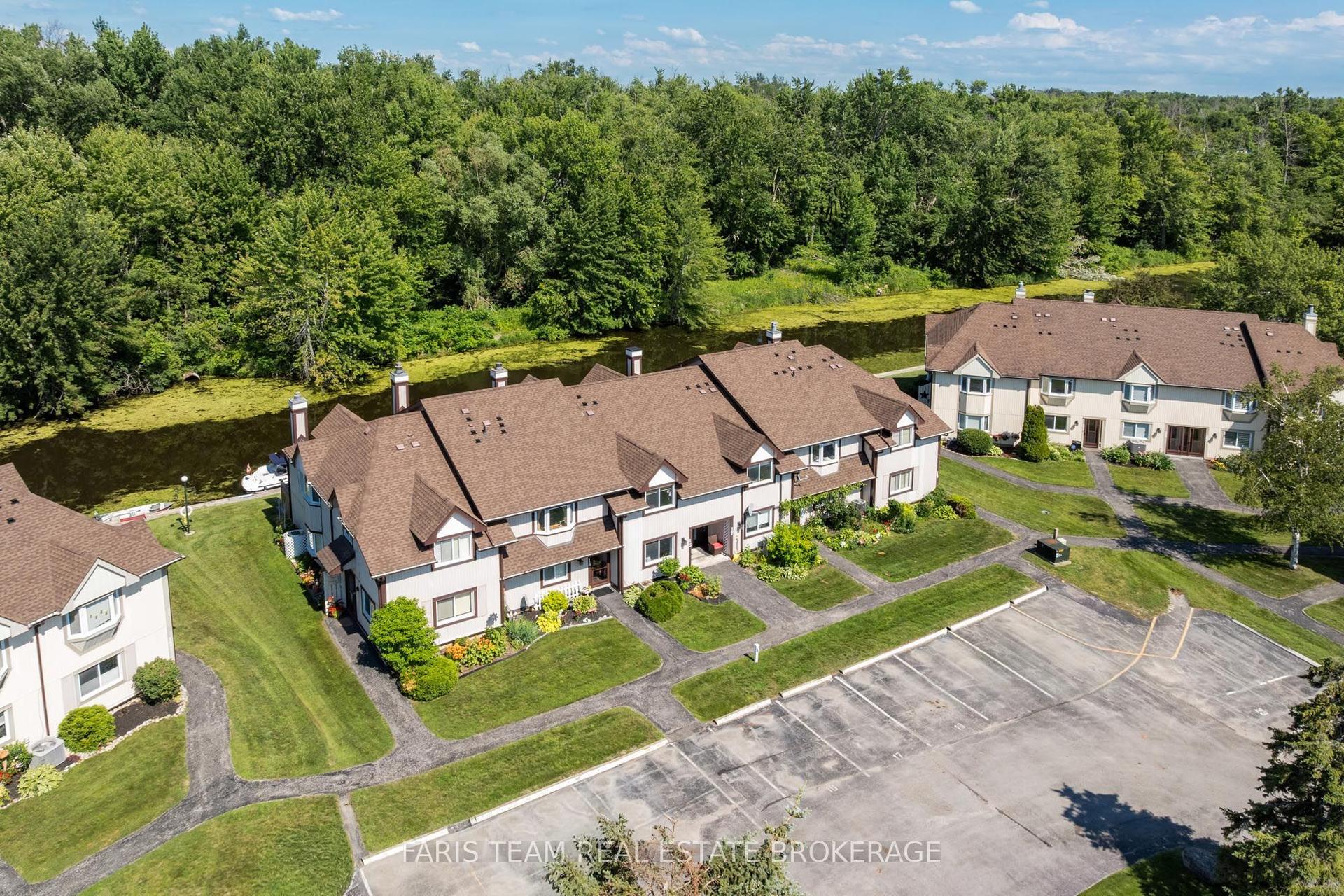 21 Laguna Parkway 16 #16, Ramara — Condo Town for sale, photo 1