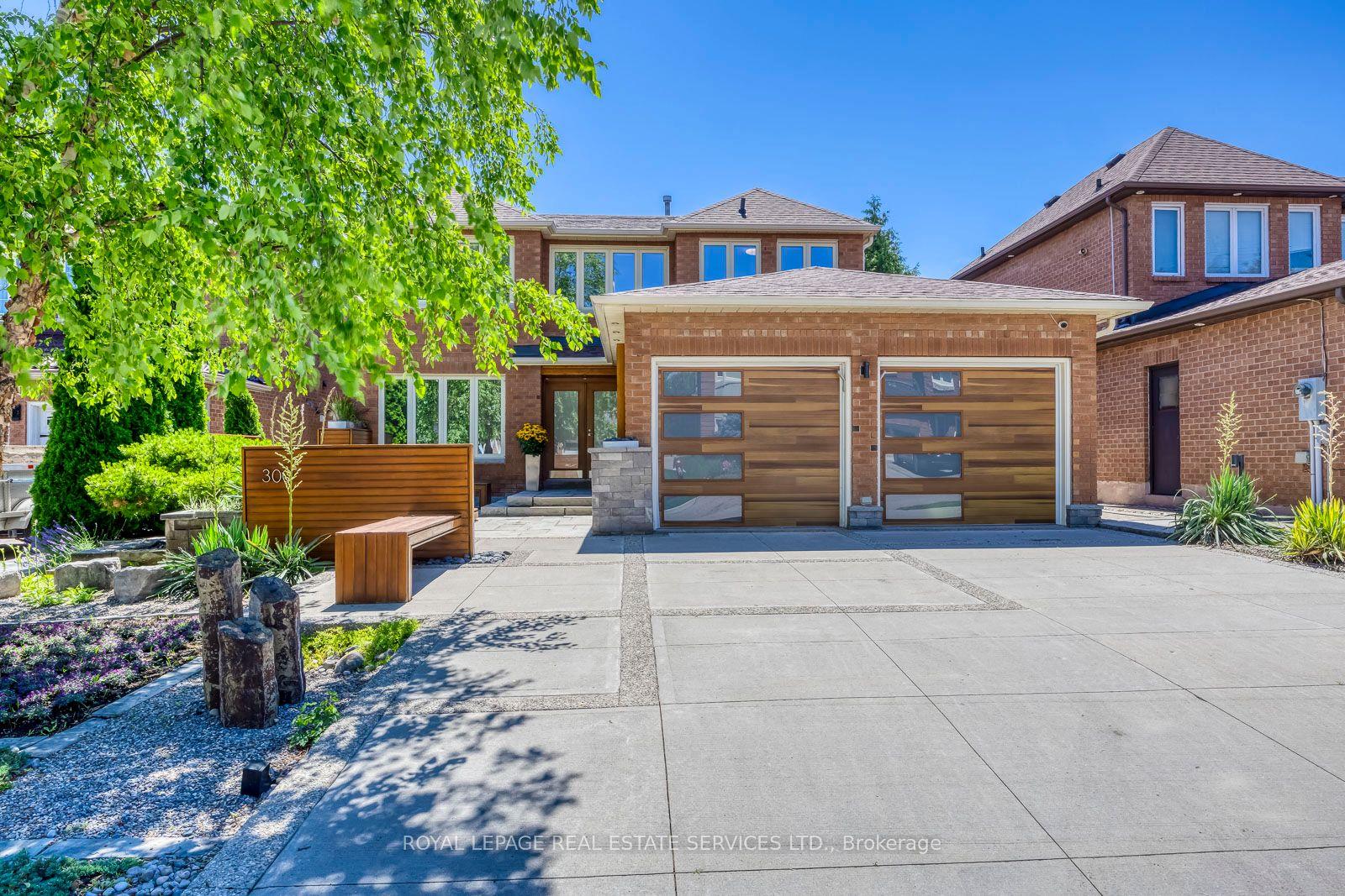 300 Canital Court, Mississauga — Detached for sale, photo 1