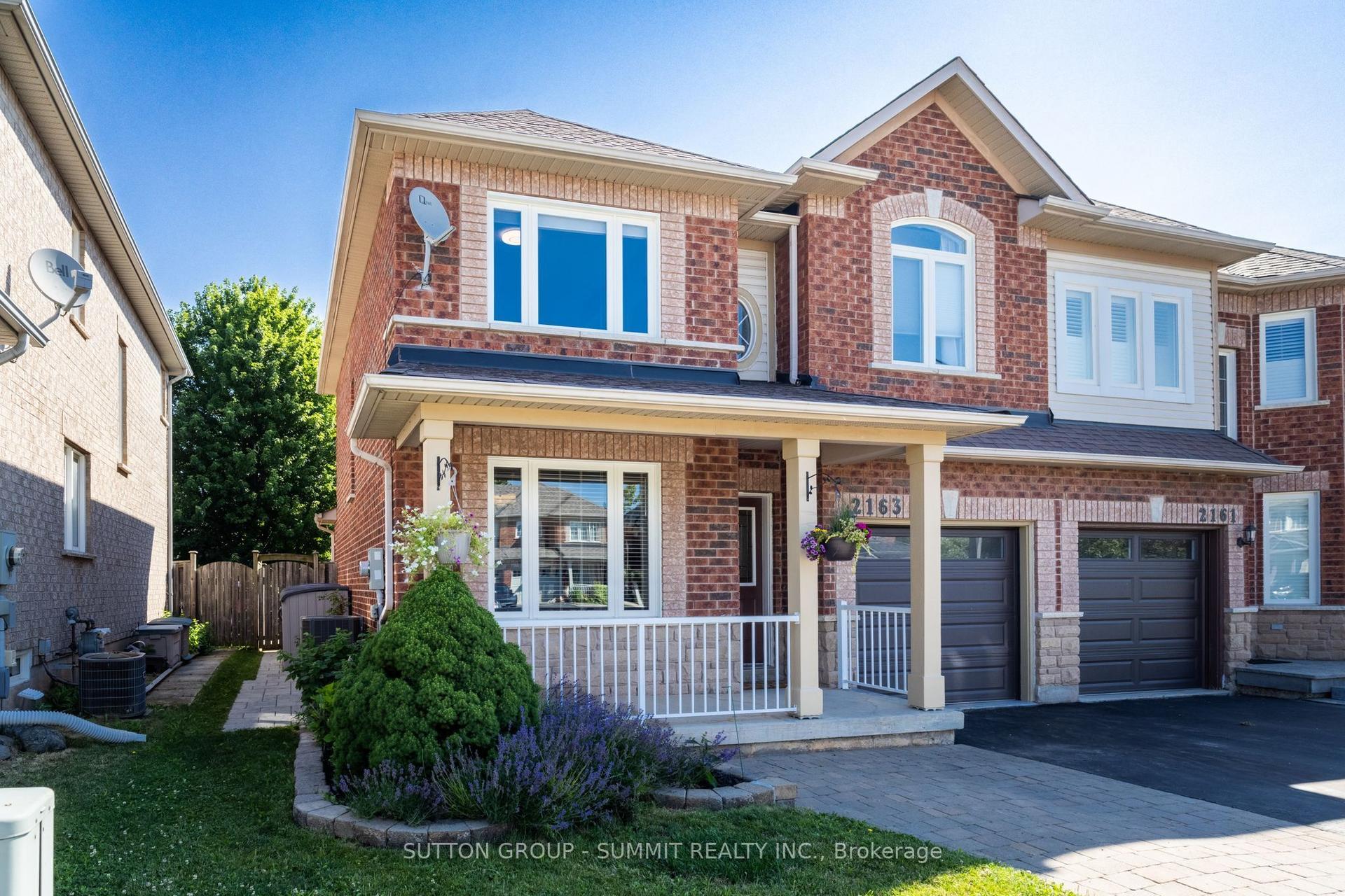 2163 SUTTON Drive, Burlington — Semi-Detached for sale, photo 1
