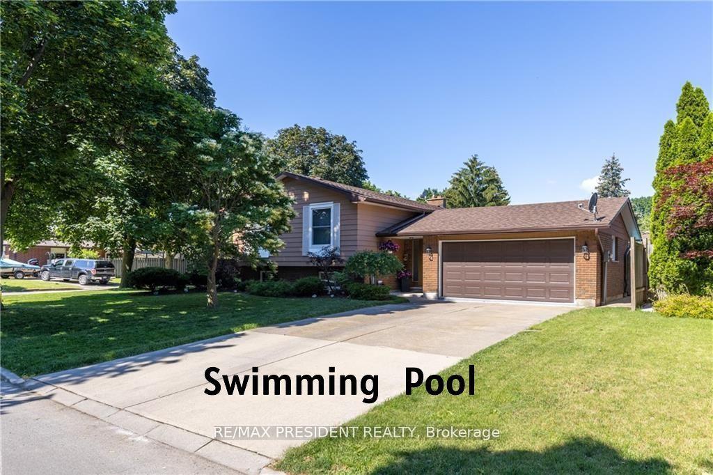 45 Royal Oak Drive — photo 1