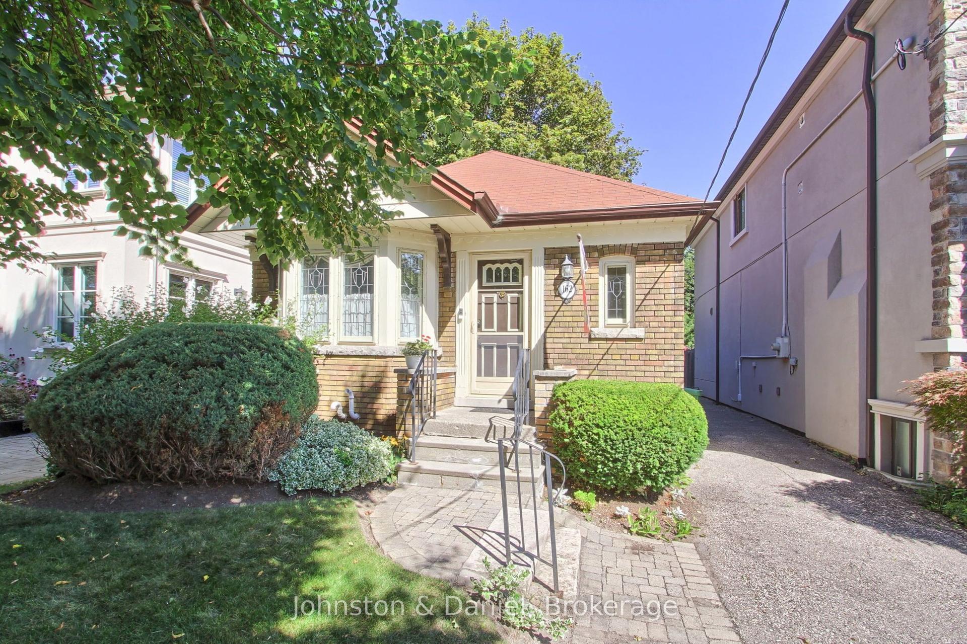 162 Donlea Drive, Toronto — Detached for sale, photo 1
