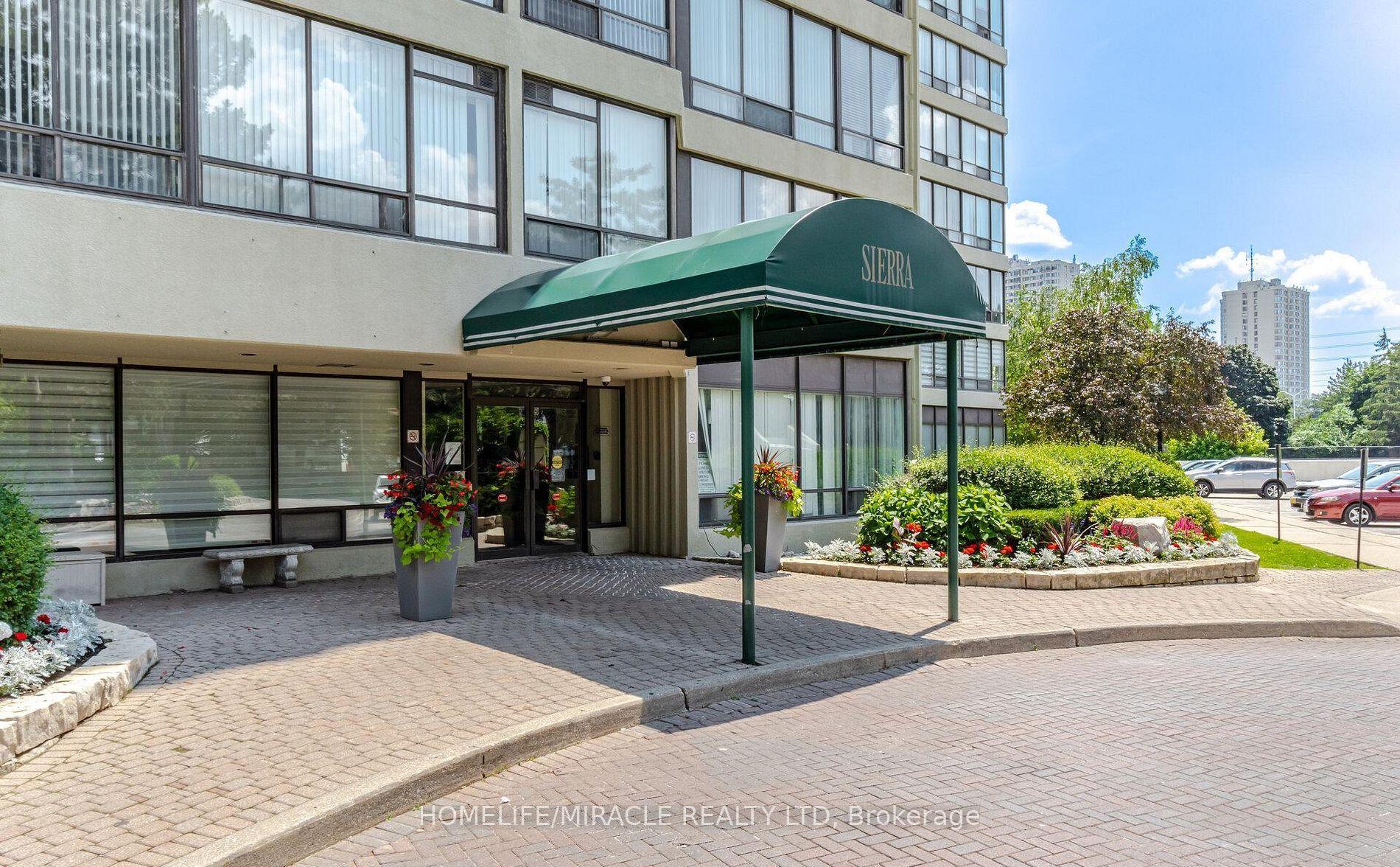 26 Hanover Road 401 #401 — photo 1