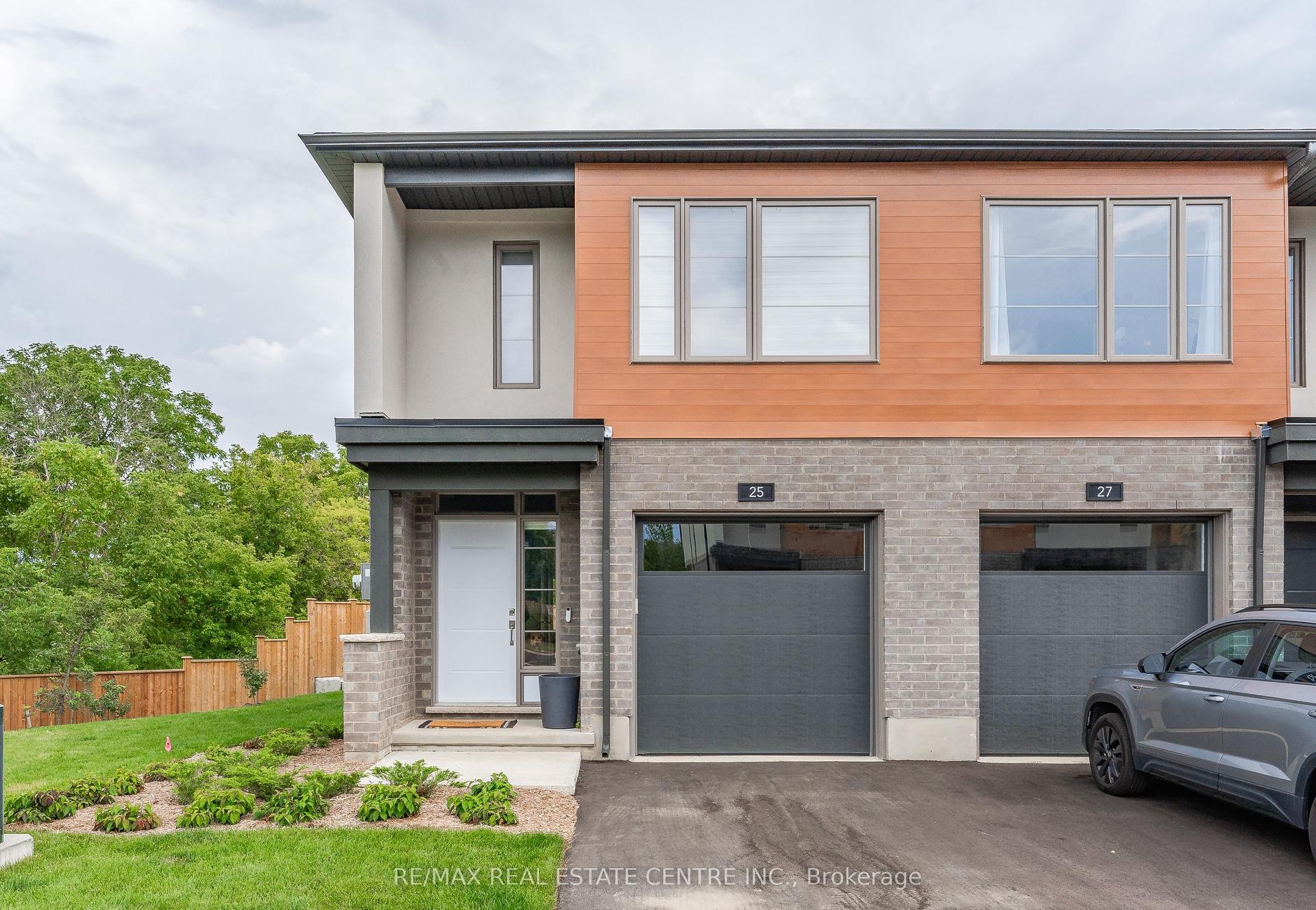25 Steele Crescent — photo 1